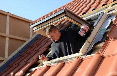Pose de fenêtres de toit Velux à Chabournay